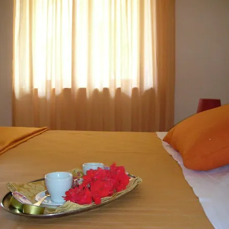 Village Hotel Amica