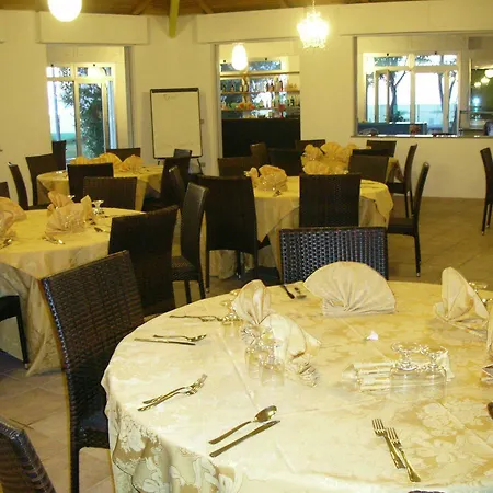 Village 4*