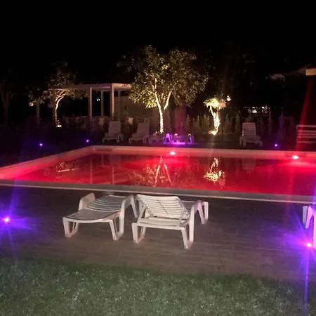 Village 4* Amica
