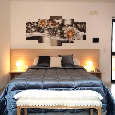 Village 4*