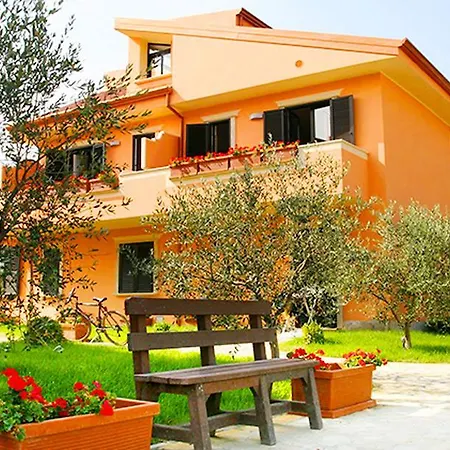 Village 4*