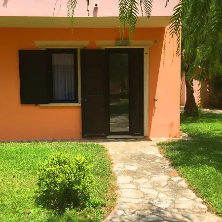 Village 4* Amica