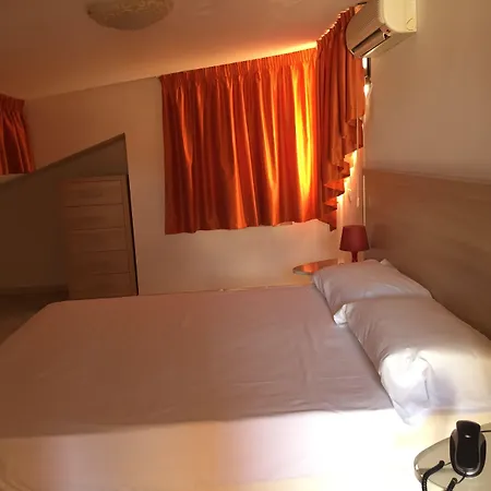 Village 4* 로사노