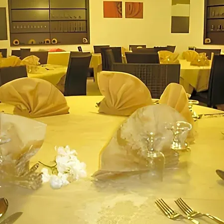 Village Hotel 4*