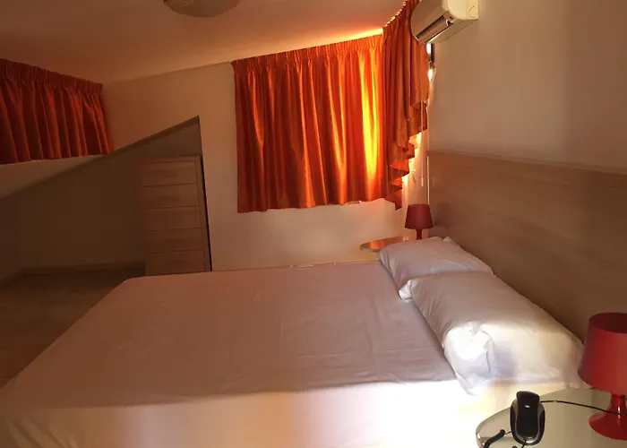 Village 4* 罗萨诺