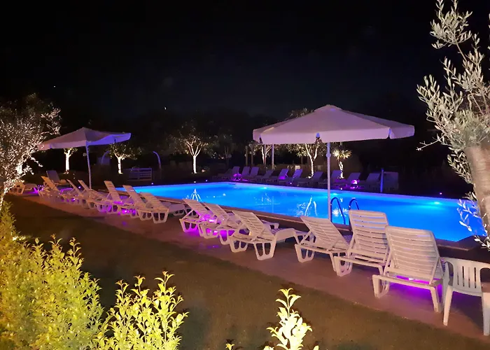 Village 4* 罗萨诺