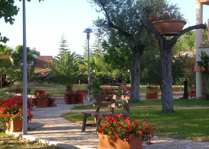 מלון Village רוסאנו