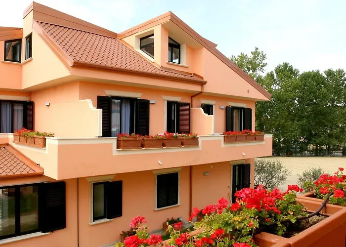 Village 4* 罗萨诺